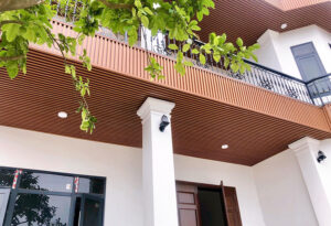 Tấm ốp lam 1 sóng ngoài trời 148x21x2900mm Red Lam sóng ốp trần tường ngoài trời