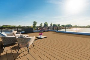 Sàn gỗ nhựa ngoài trời lỗ vuông mặt sọc 140x25 Teak Sàn gỗ ngoài trời chịu mọi thời tiết khắc nghiện nhất